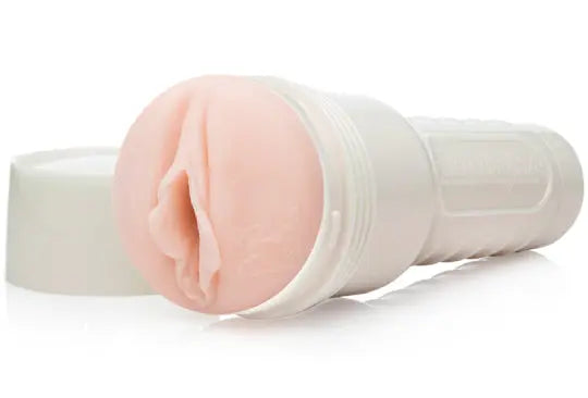 Romi Rain Fleshlight FleshlightBrasil